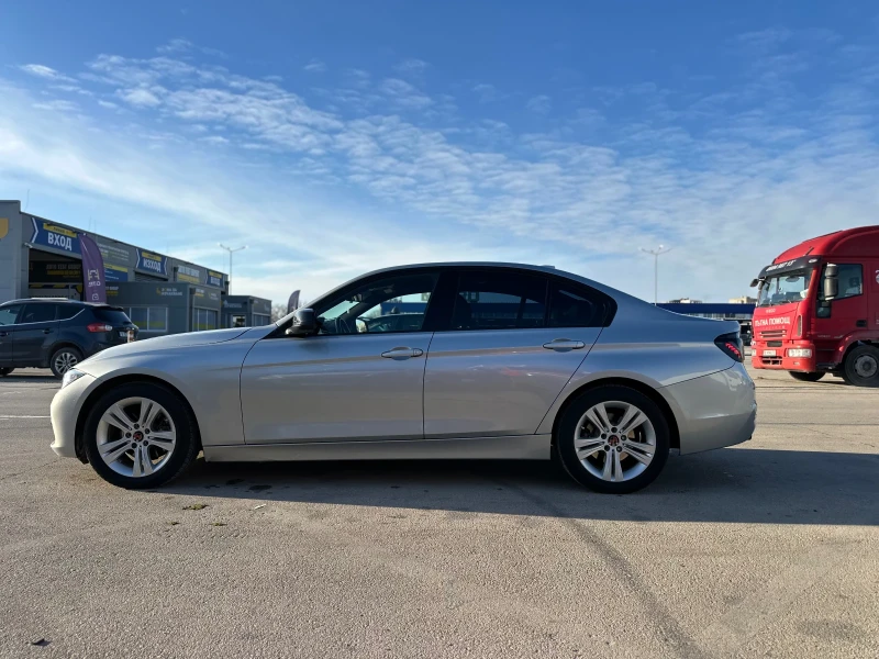 BMW 328 BMW 328i LCI, снимка 4 - Автомобили и джипове - 52423839