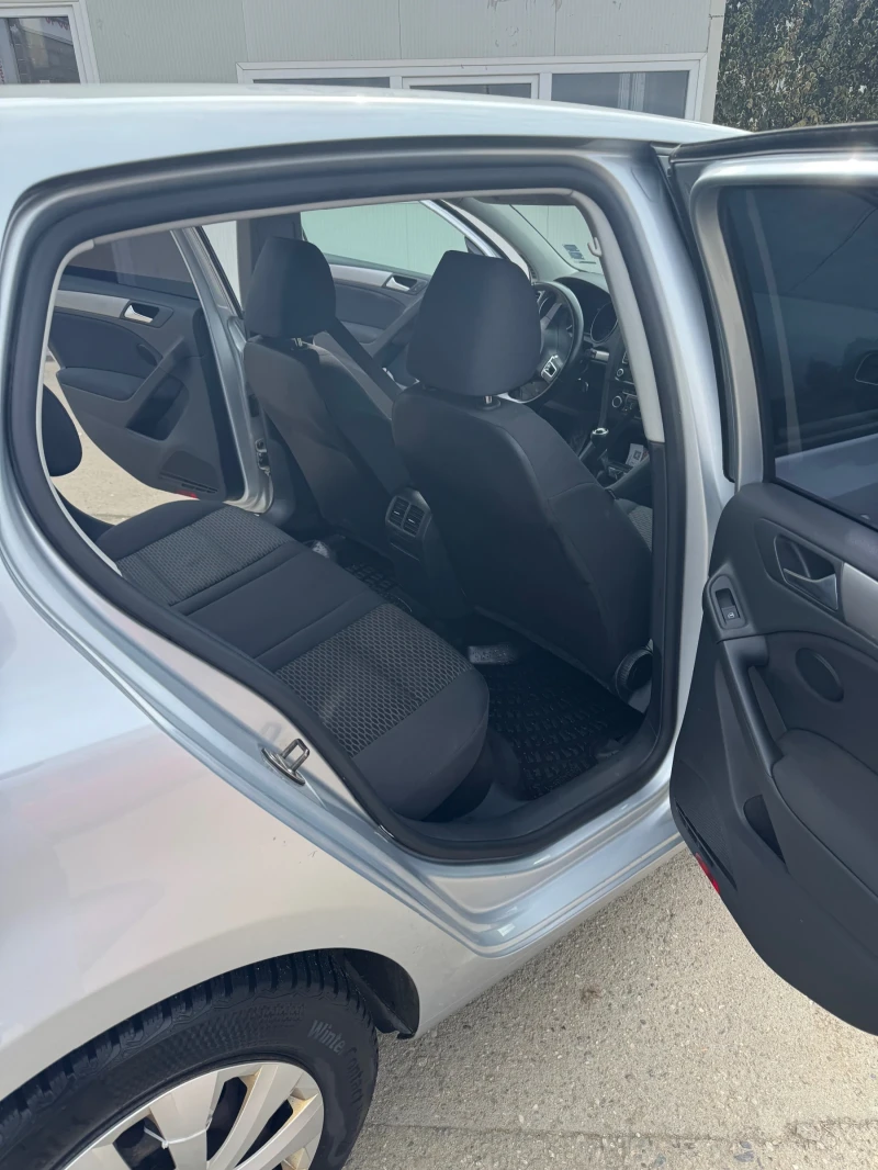 VW Golf 110 hp, снимка 11 - Автомобили и джипове - 52449185