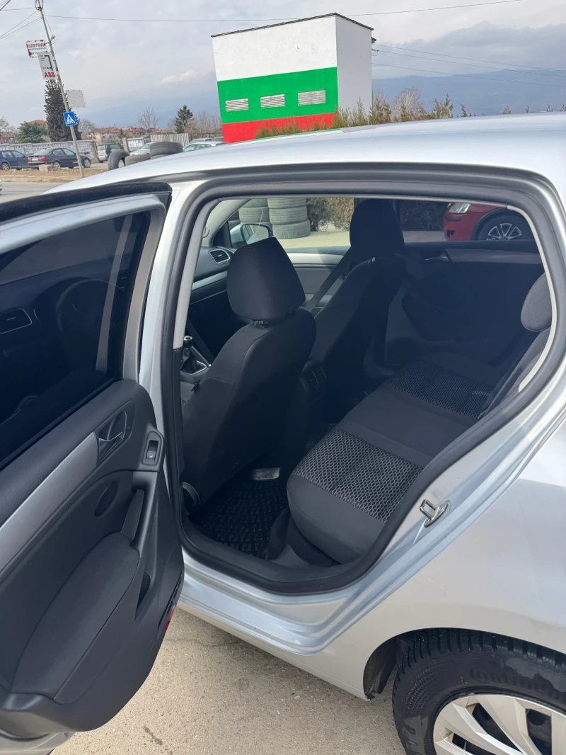 VW Golf 110 hp, снимка 10 - Автомобили и джипове - 52449185