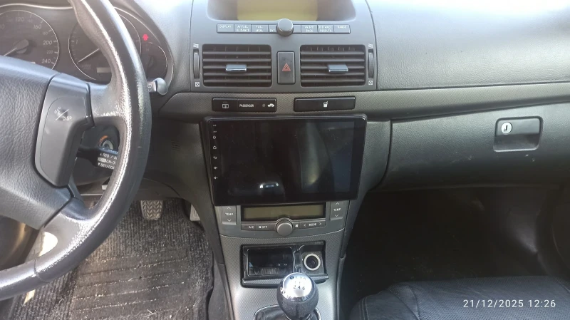 Toyota Avensis, снимка 7 - Автомобили и джипове - 53036759