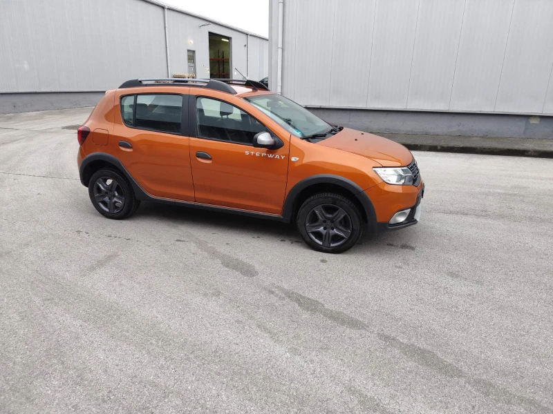 Dacia Sandero STEPWAY 0, 9 90 к.с. SWISS, снимка 2 - Автомобили и джипове - 53440915