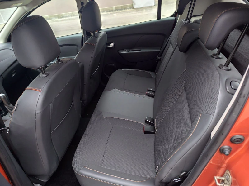 Dacia Sandero STEPWAY 0, 9 90 к.с. SWISS, снимка 9 - Автомобили и джипове - 53440915