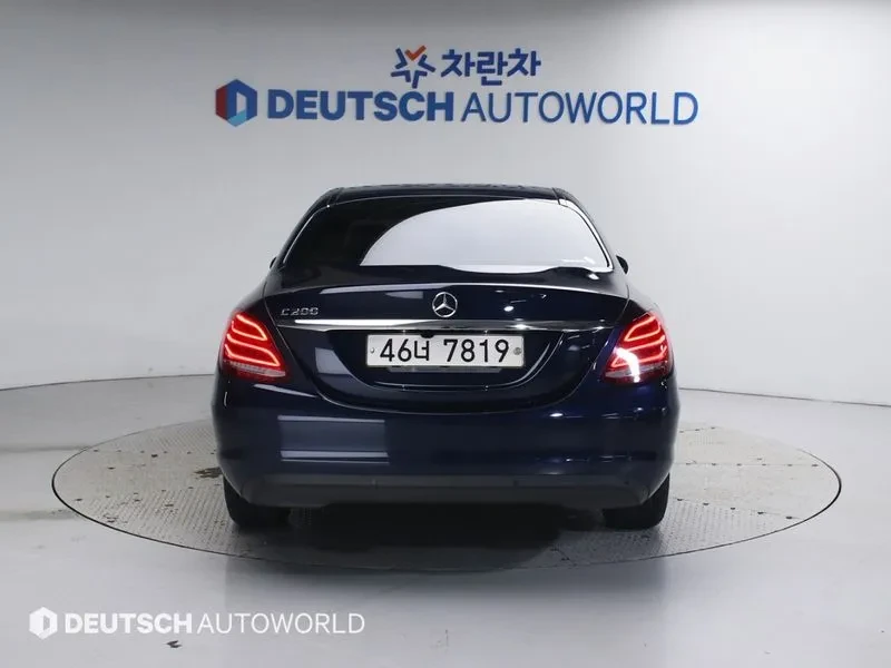 Mercedes-Benz C 200 Avantgarde - изображение 4