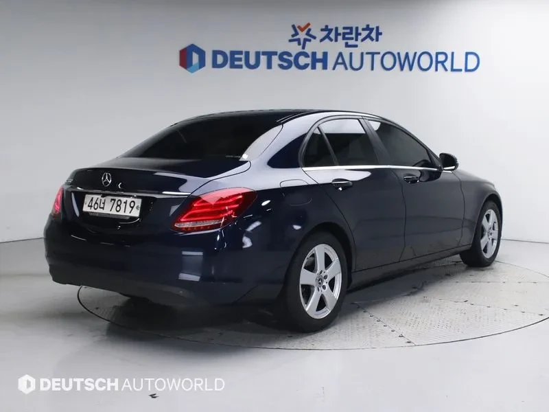 Mercedes-Benz C 200 Avantgarde - изображение 2