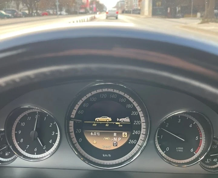 Mercedes-Benz E 350 AMG, снимка 13 - Автомобили и джипове - 53191937