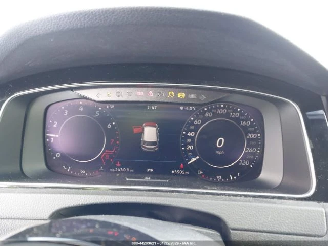 VW Golf R* AWD* KEYLESS* , снимка 7 - Автомобили и джипове - 53876383