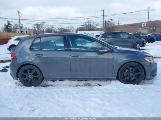 VW Golf R* AWD* KEYLESS* , снимка 10 - Автомобили и джипове - 53876383