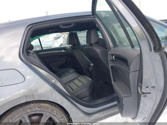 VW Golf R* AWD* KEYLESS* , снимка 8 - Автомобили и джипове - 53876383