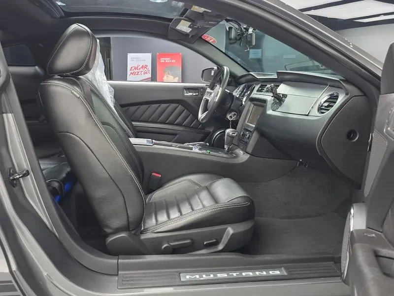 Ford Mustang, снимка 11 - Автомобили и джипове - 53899830