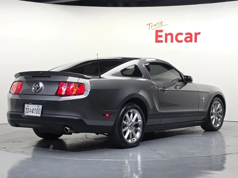 Ford Mustang, снимка 2 - Автомобили и джипове - 53899830