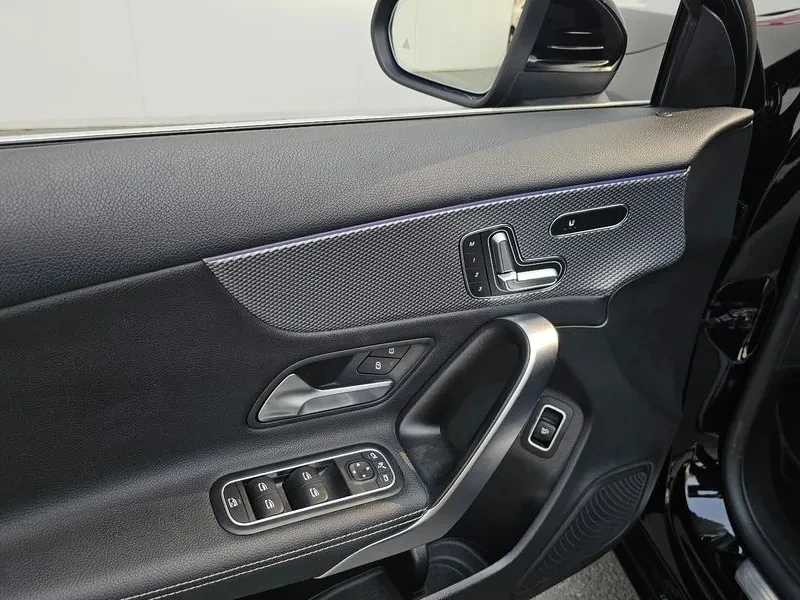 Mercedes-Benz A 250 4MATIC SEDAN, снимка 13 - Автомобили и джипове - 55111188