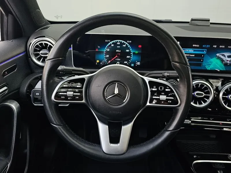 Mercedes-Benz A 250 4MATIC SEDAN, снимка 15 - Автомобили и джипове - 55111188