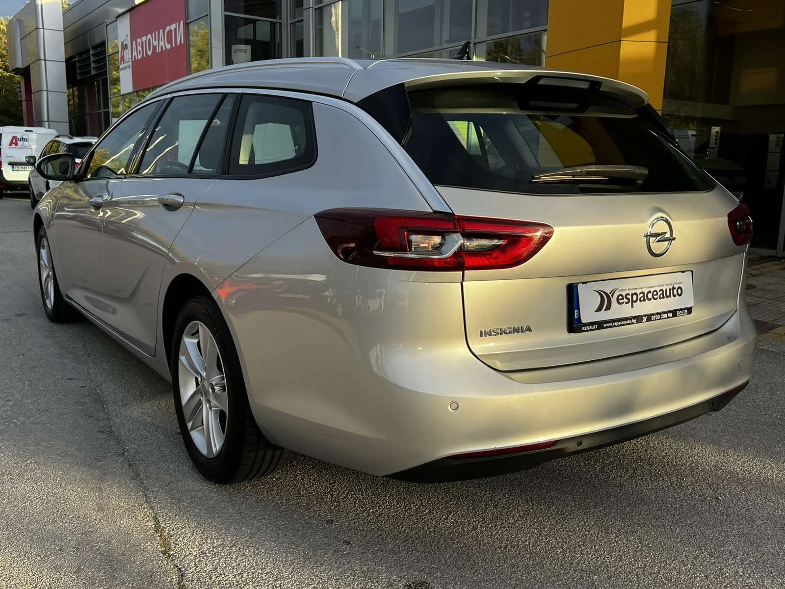 Opel Insignia 2.0 CDTi / 170 к.с. / 8 ск. автоматик / I-LED - изображение 6