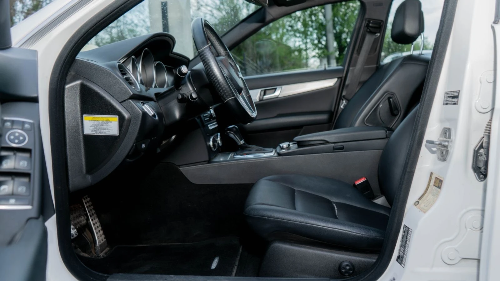 Mercedes-Benz C 300 4MATIC Limousine - изображение 9