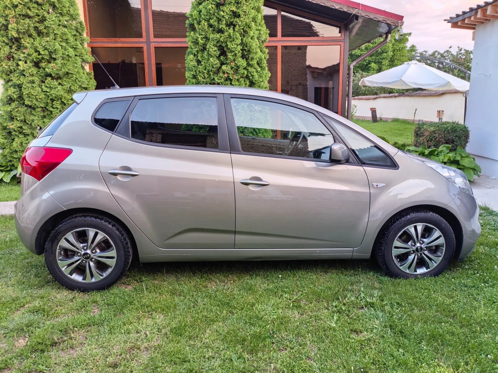 Kia Venga 1.4 CRDI Euro 6B Навигация -Камера ТОП - изображение 5