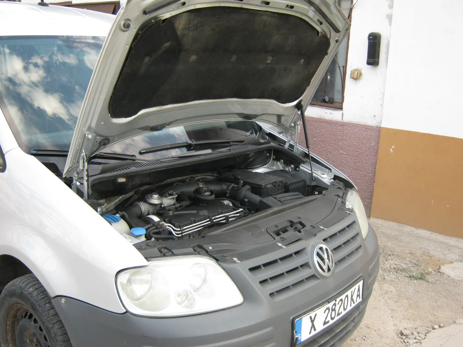 VW Caddy 105 - изображение 7