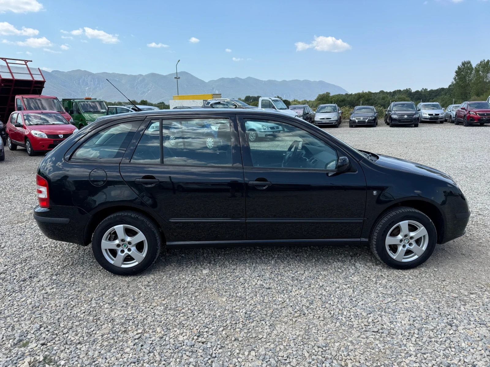 Skoda Fabia 1.4i-75PS-КЛИМАТИК - изображение 4