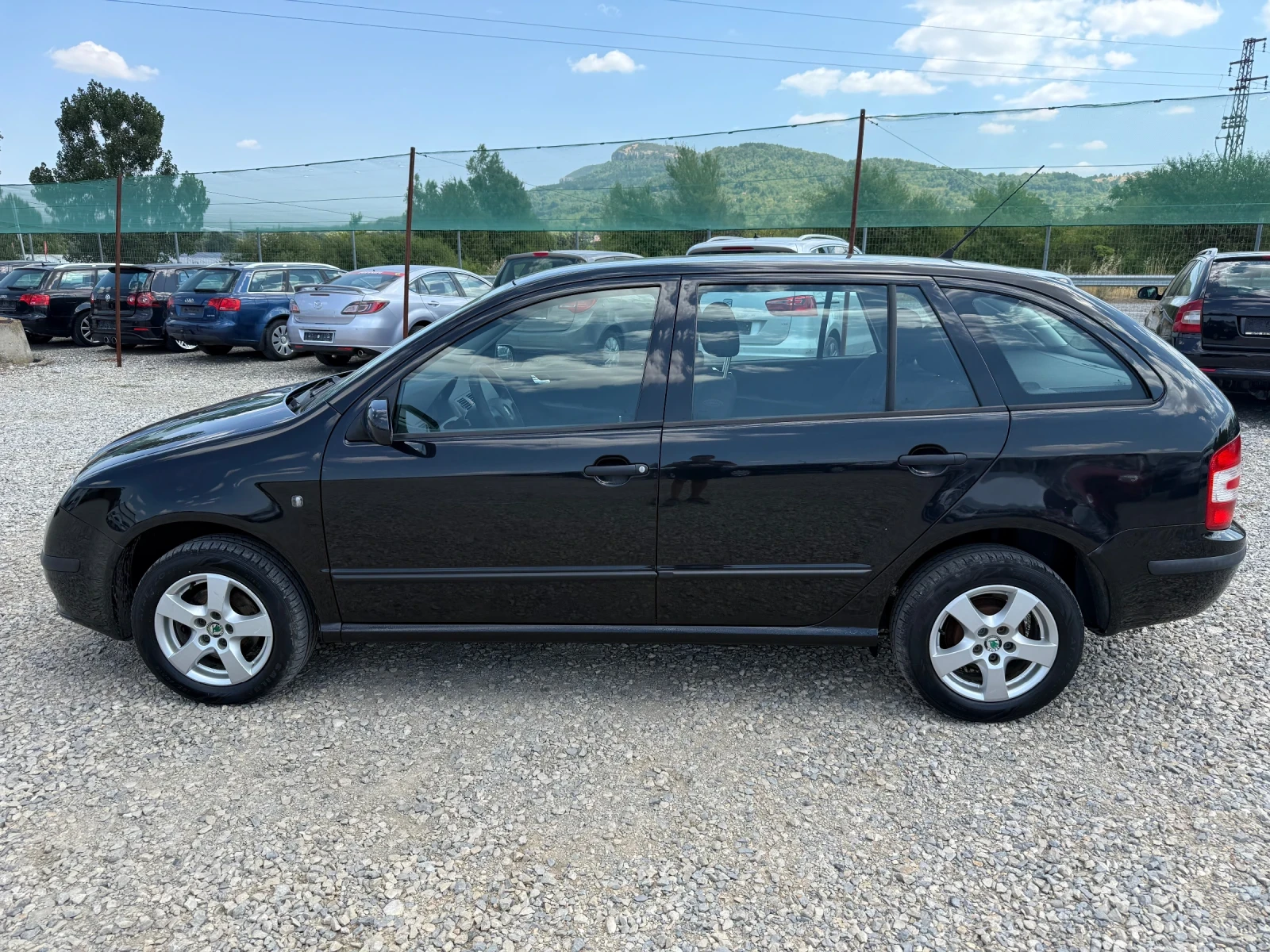 Skoda Fabia 1.4i-75PS-КЛИМАТИК - изображение 8
