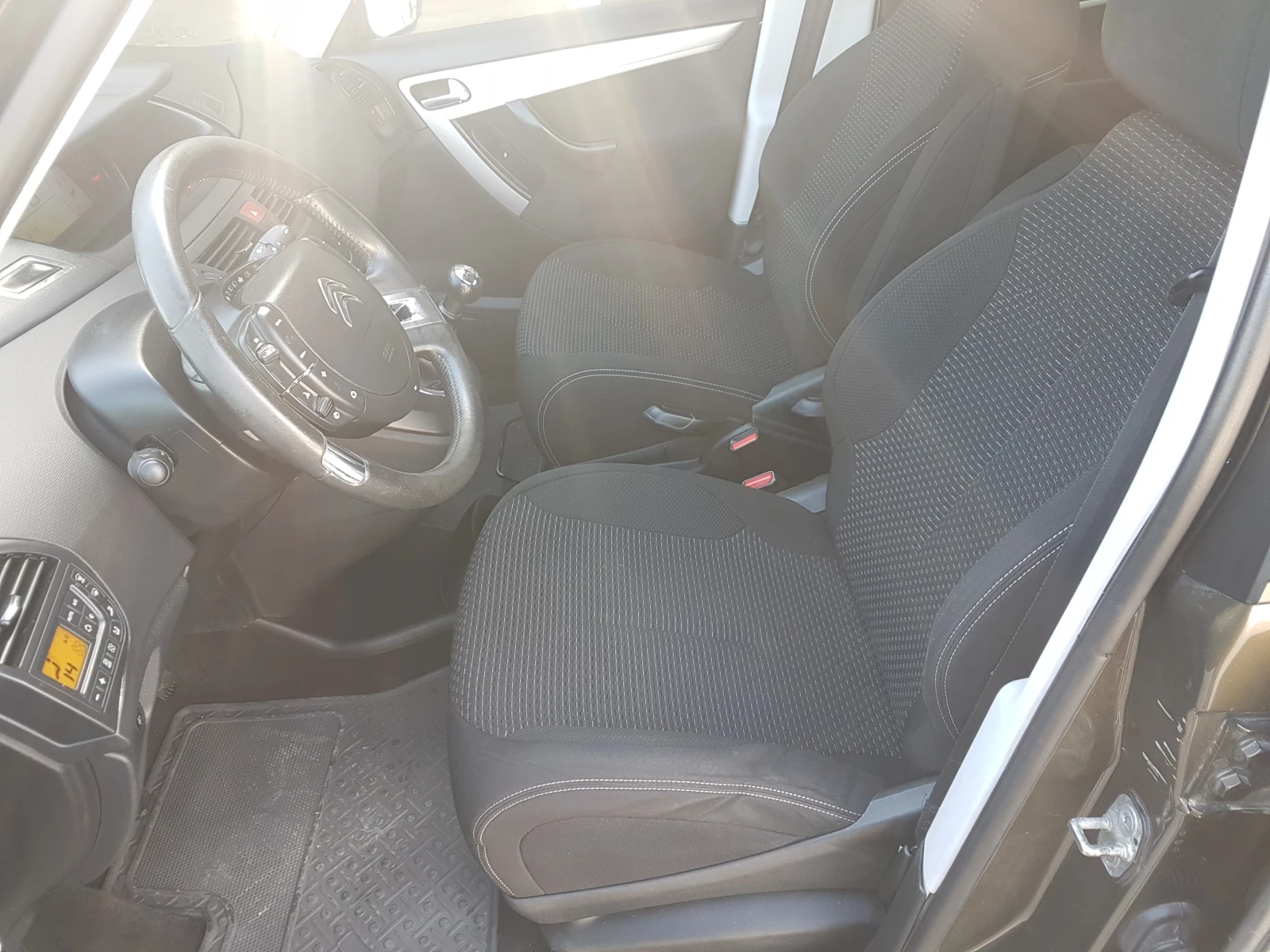 Citroen C4 Picasso 1.6HDI 112 | Mobile.bg   11