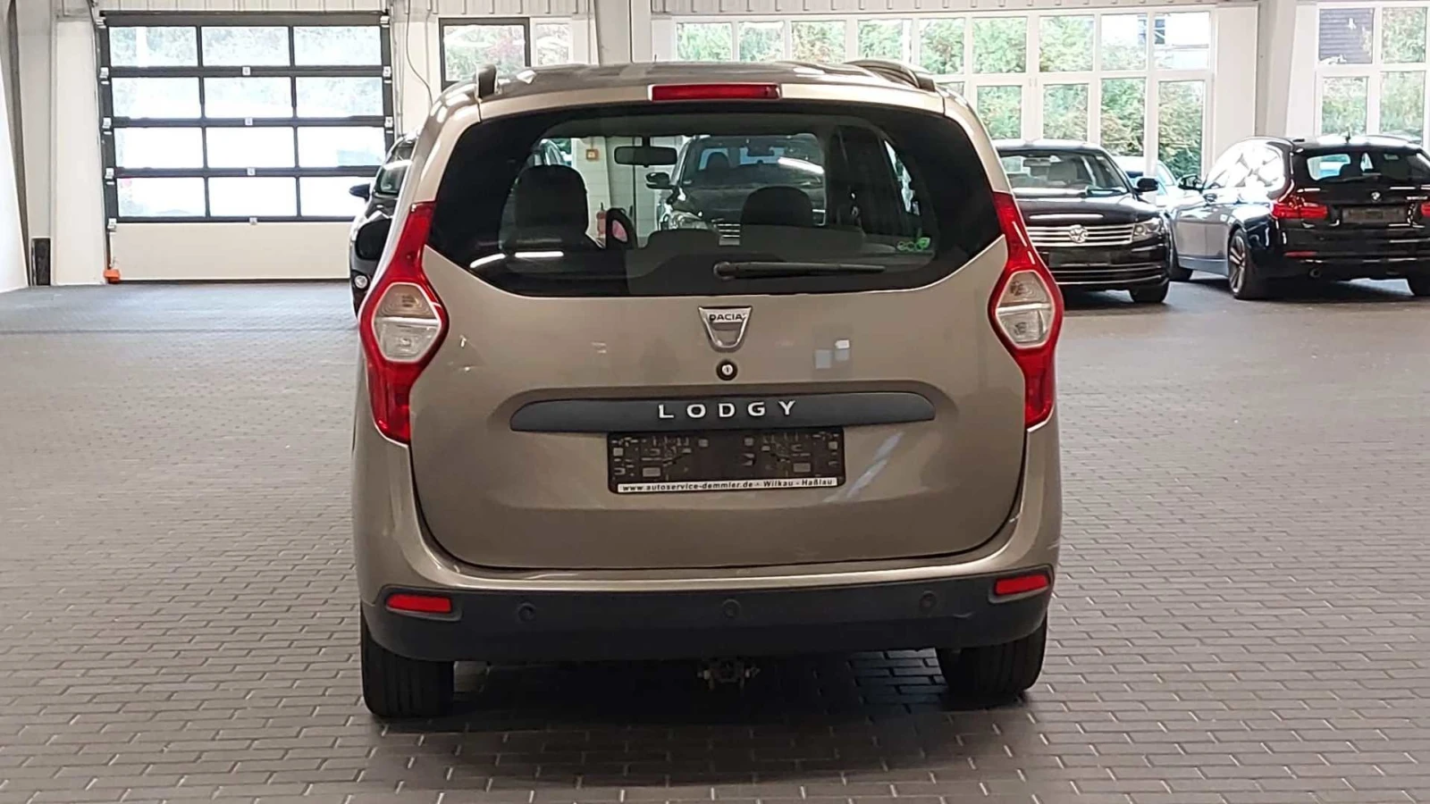 Dacia Lodgy 1.5 DCI Navi Климатик 1-Собственик 7Сед.Парктроник - изображение 5