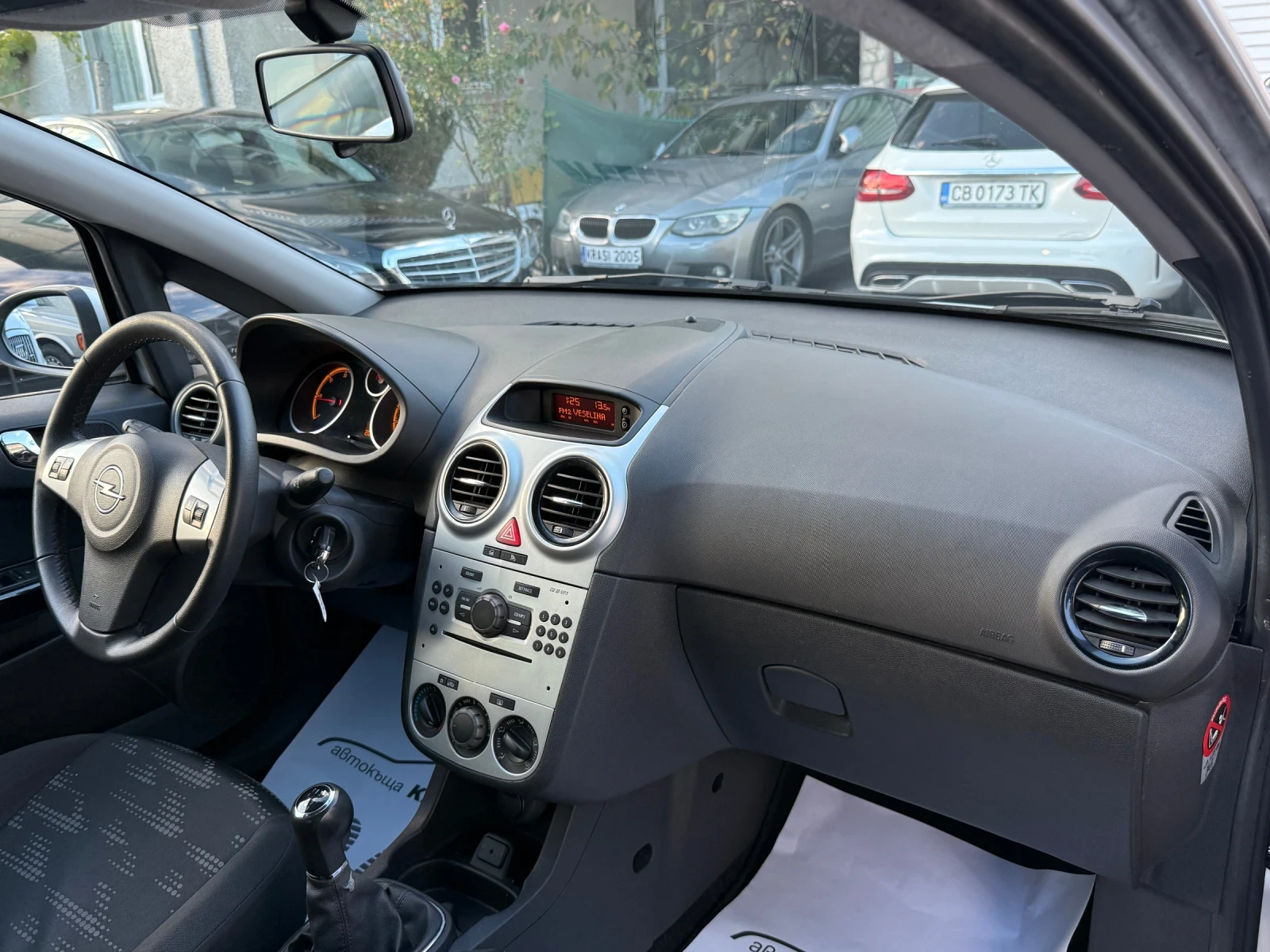 Opel Corsa 1.3CDTI 75HP FACELIFT | Mobile.bg — изображение 12