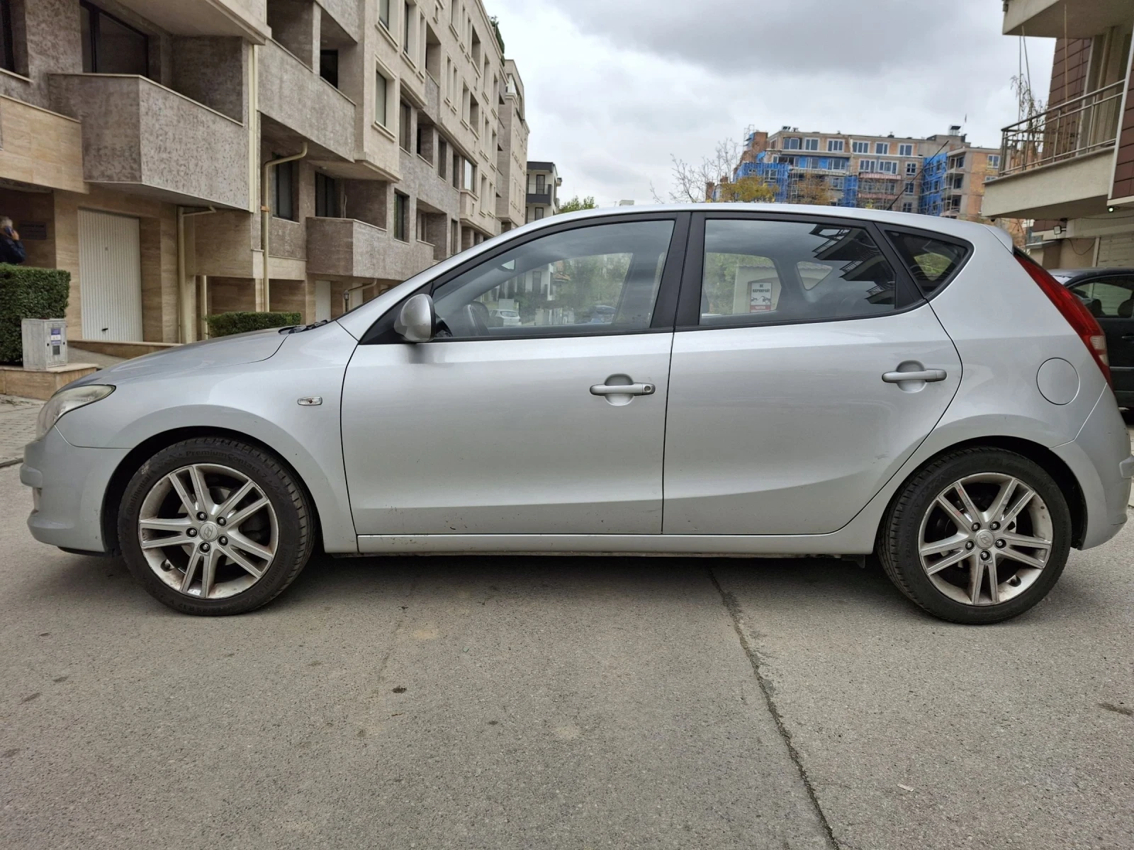 Hyundai I30 2.0 PREMIUM SWISS - изображение 4