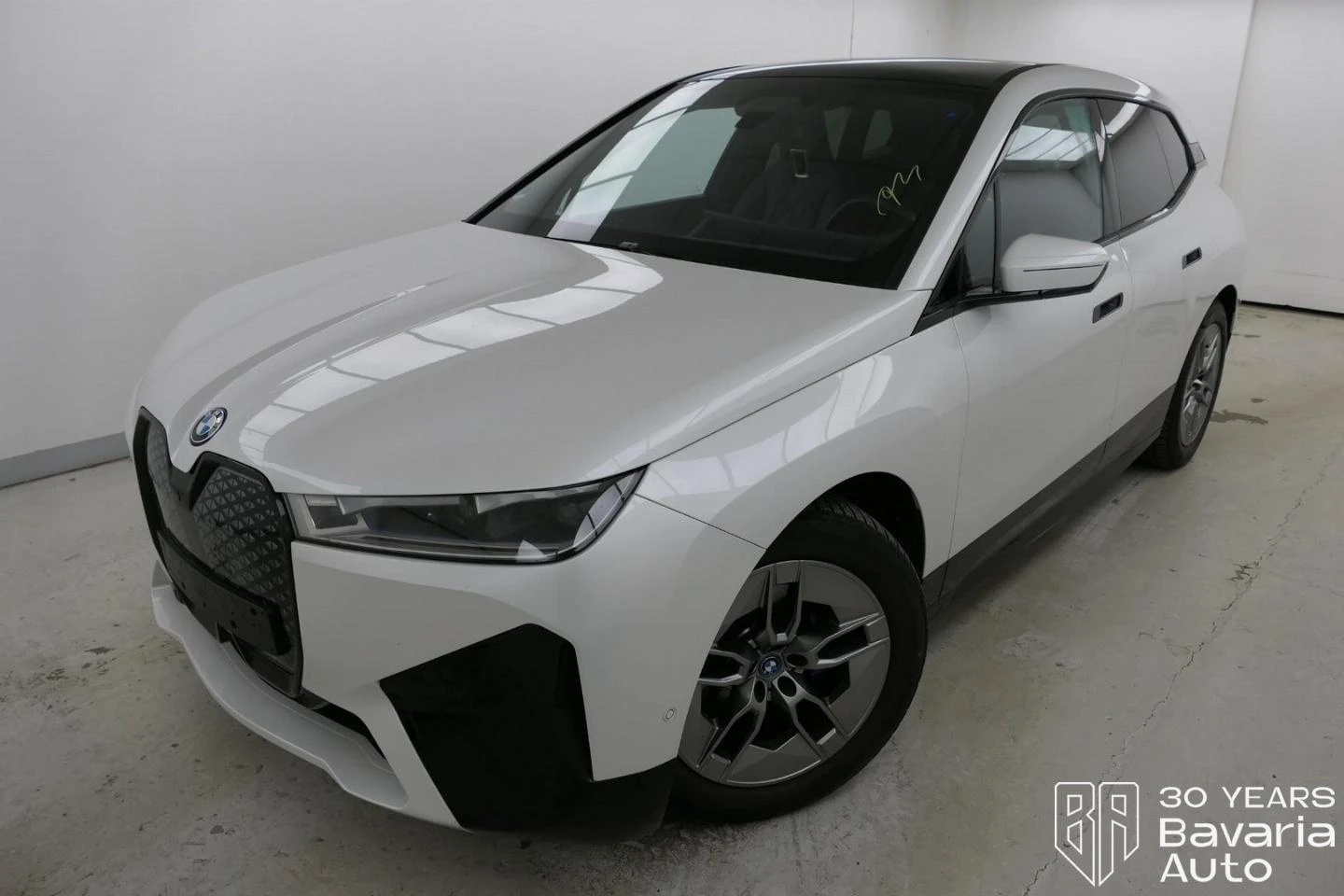 BMW iX 50 xDrive Sport | Mobile.bg   1