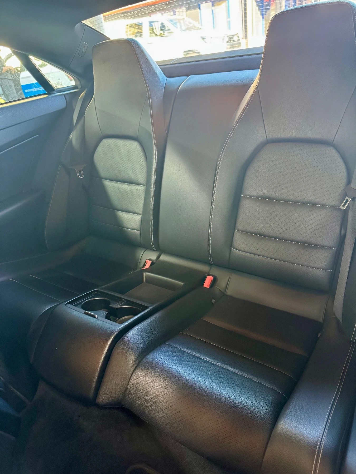 Mercedes-Benz E 350 FULL AMG HARMAN/KARDON LOGIC 7 - изображение 9