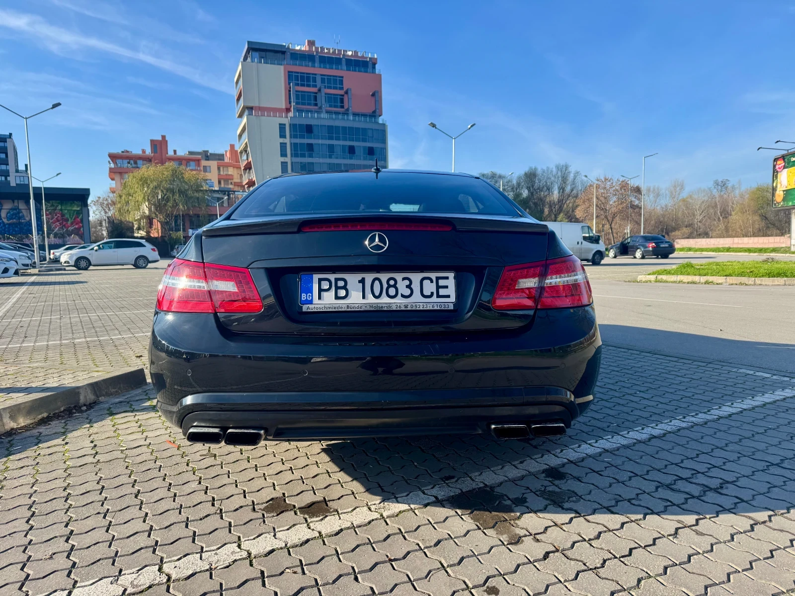 Mercedes-Benz E 350 FULL AMG HARMAN/KARDON LOGIC 7 - изображение 4