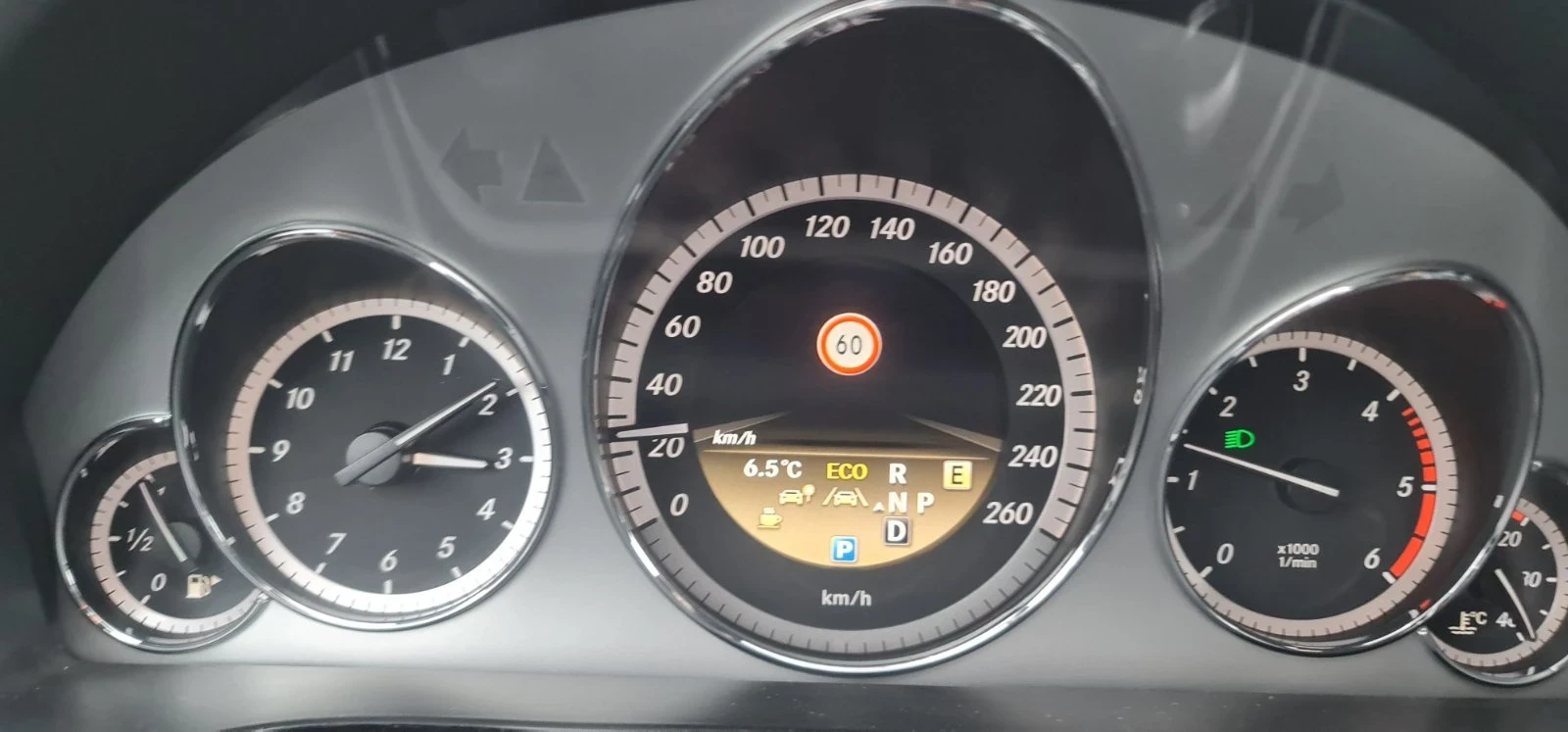 Mercedes-Benz E 350 AMG, снимка 17 - Автомобили и джипове - 54033863