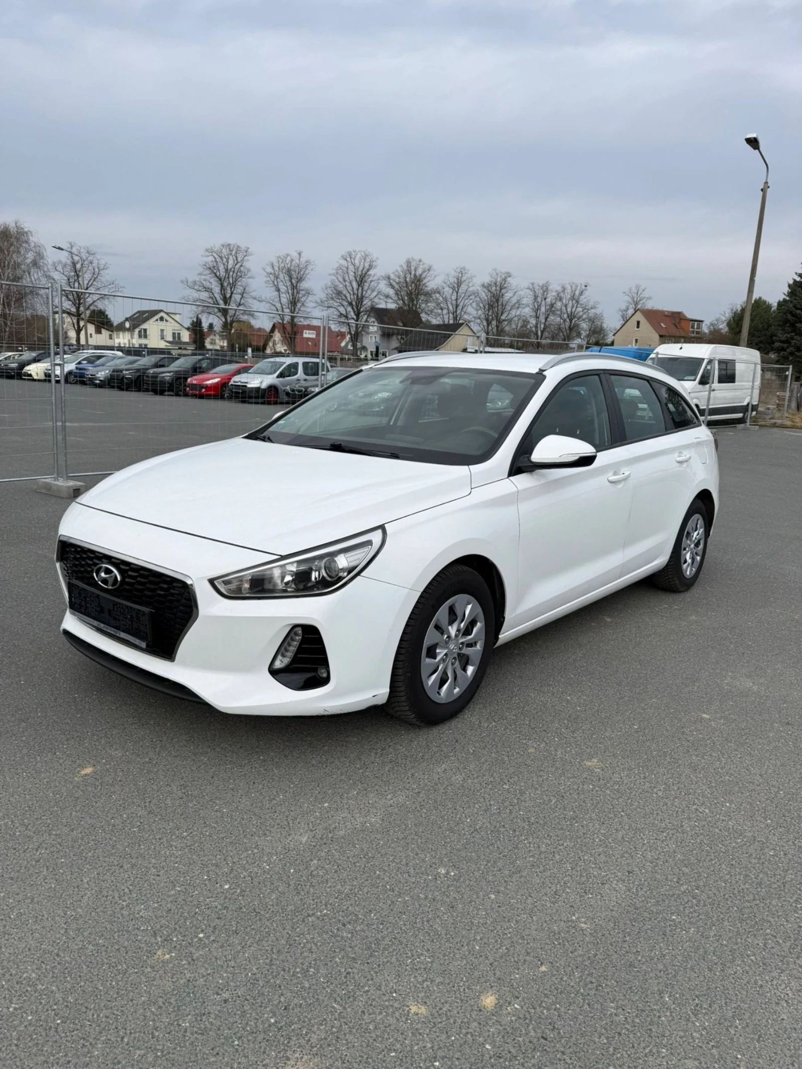 Hyundai I30 1.6 CRDI 110 , снимка 2 - Автомобили и джипове - 53977376