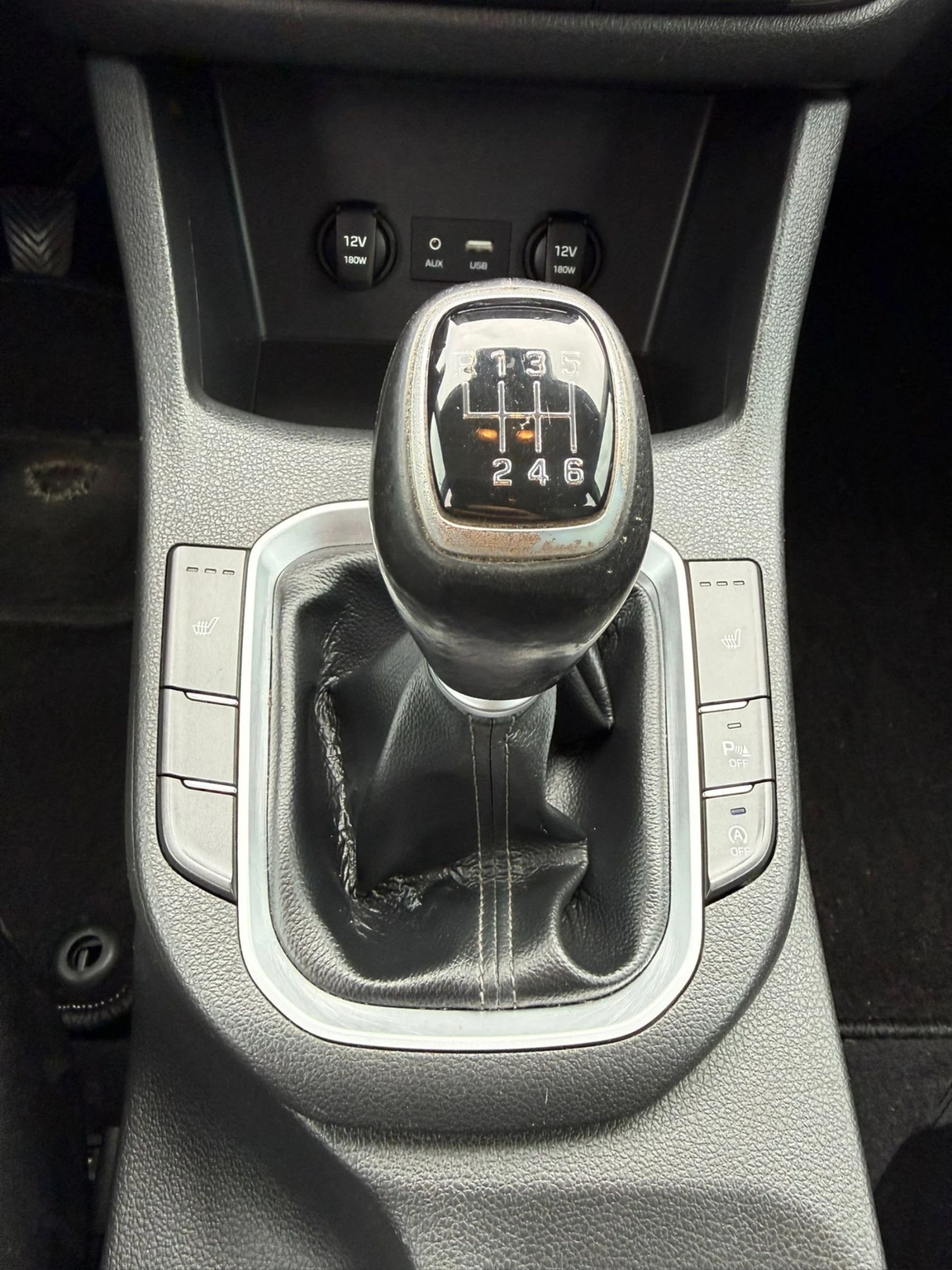 Hyundai I30 1.6 CRDI 110 , снимка 13 - Автомобили и джипове - 53977376