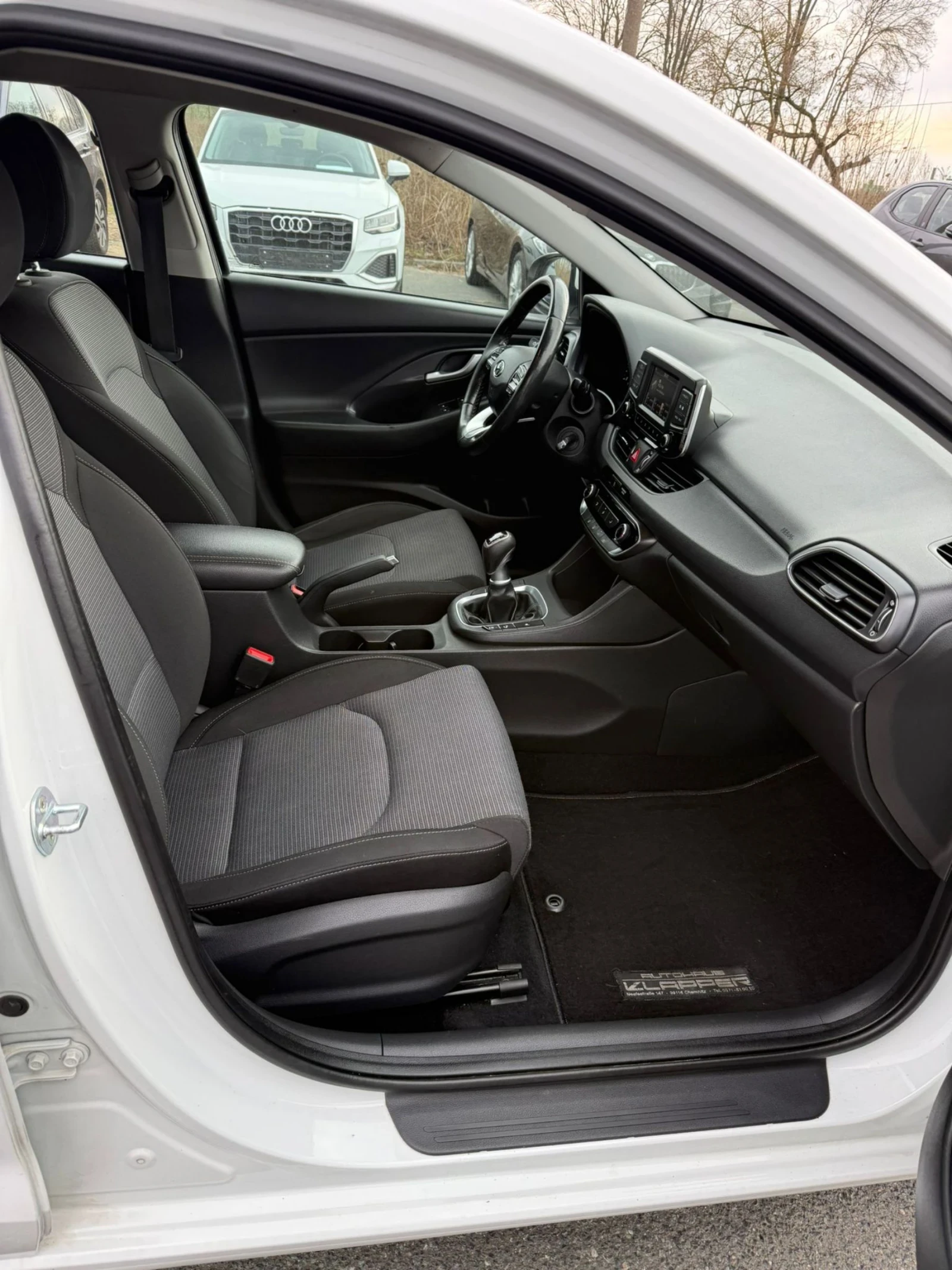 Hyundai I30 1.6 CRDI 110 , снимка 11 - Автомобили и джипове - 53977376