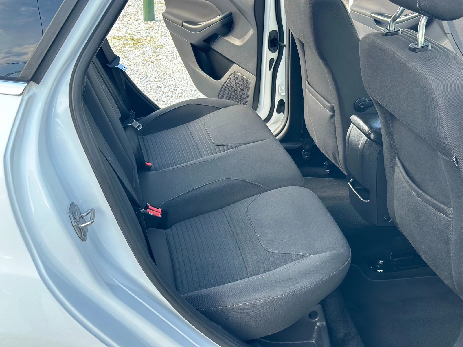 Ford Focus 1.5TDCI* NAVI, снимка 9 - Автомобили и джипове - 53993391