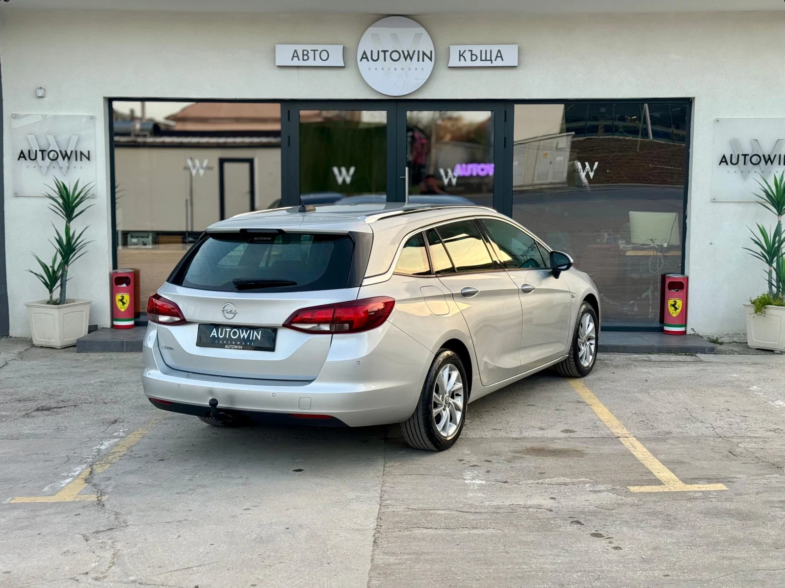 Opel Astra 1.2 Turbo Sports Tourer, снимка 7 - Автомобили и джипове - 54236746