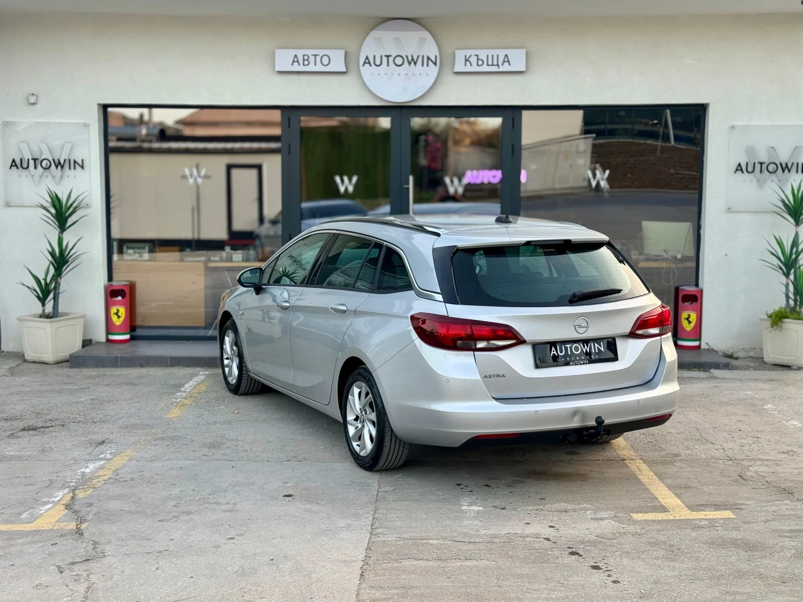 Opel Astra 1.2 Turbo Sports Tourer, снимка 5 - Автомобили и джипове - 54236746