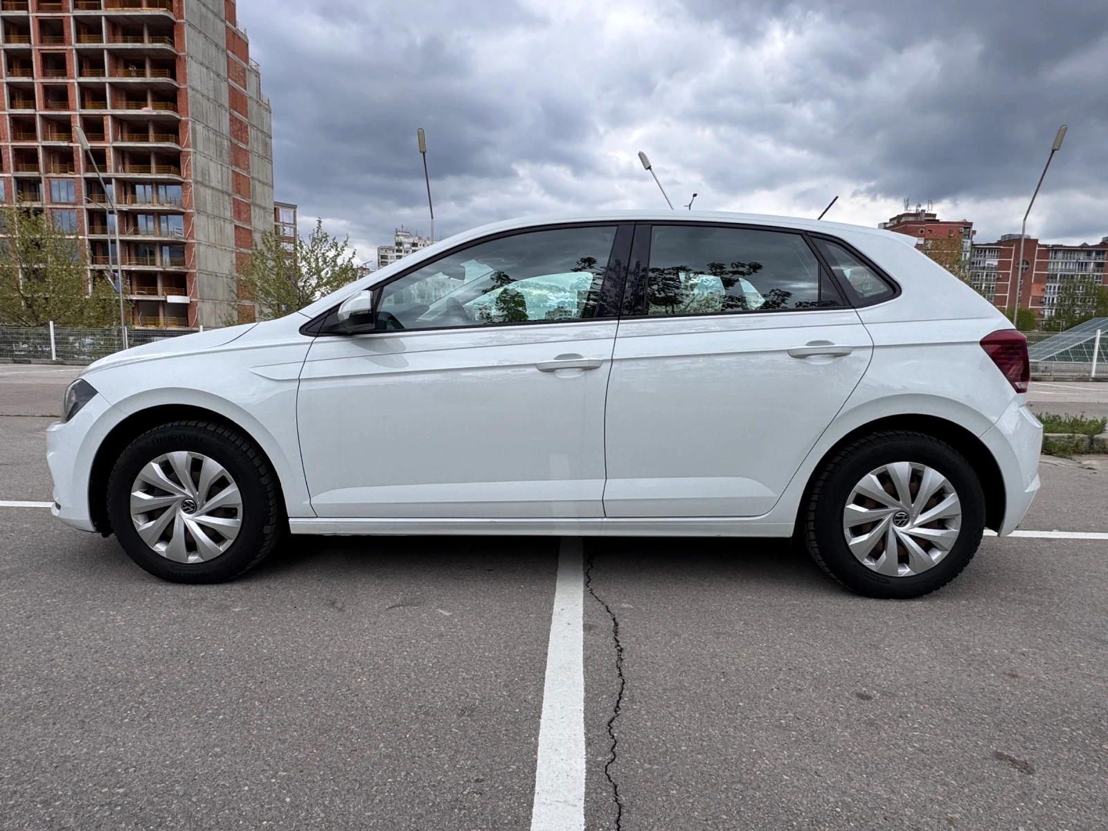 VW Polo, снимка 2 - Автомобили и джипове - 54416771