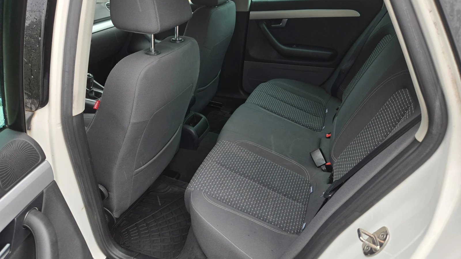 Seat Exeo, снимка 13 - Автомобили и джипове - 54644086