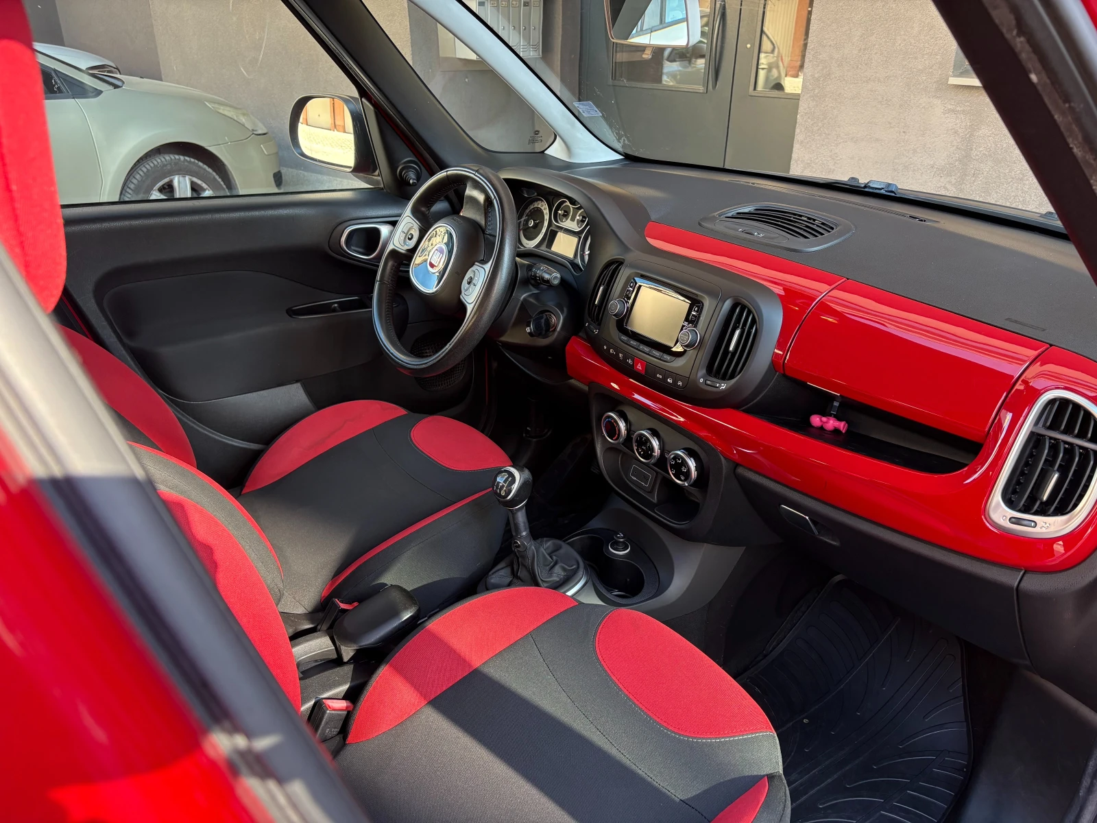 Fiat 500L, снимка 7 - Автомобили и джипове - 55080025