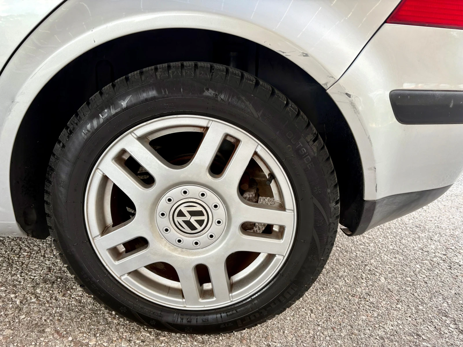 VW Golf 1.6, снимка 9 - Автомобили и джипове - 55189980