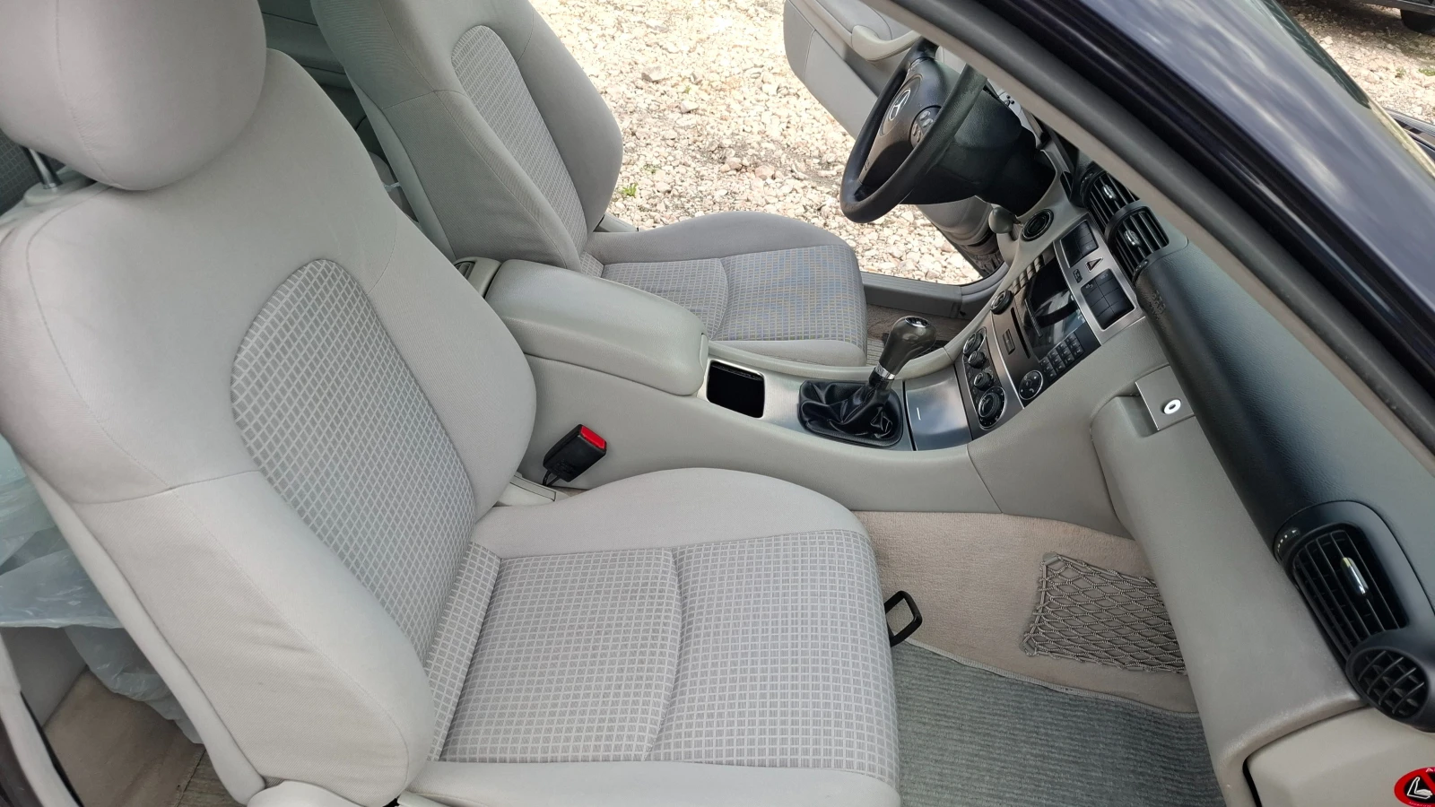 Mercedes-Benz C 220 2.2 CDI facelift топ, снимка 9 - Автомобили и джипове - 55229114