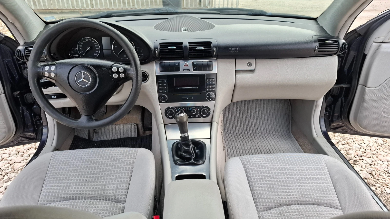 Mercedes-Benz C 220 2.2 CDI facelift топ, снимка 7 - Автомобили и джипове - 55229114