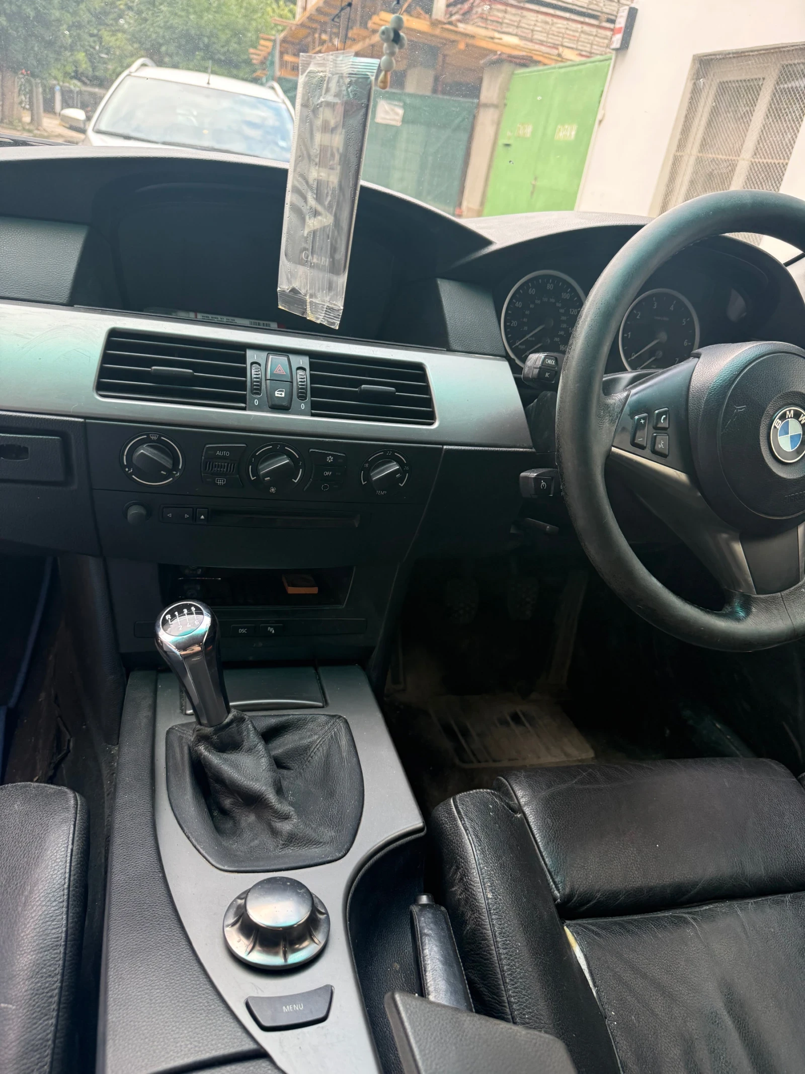 BMW 530 Бензин, снимка 4 - Автомобили и джипове - 55231474