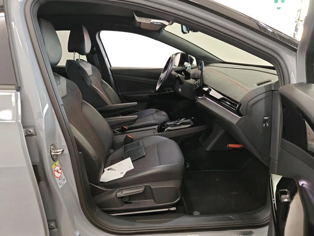 VW ID.5 GTX* 93%SOH* Камера360* IQlight* Гаранция, снимка 6 - Автомобили и джипове - 55301668