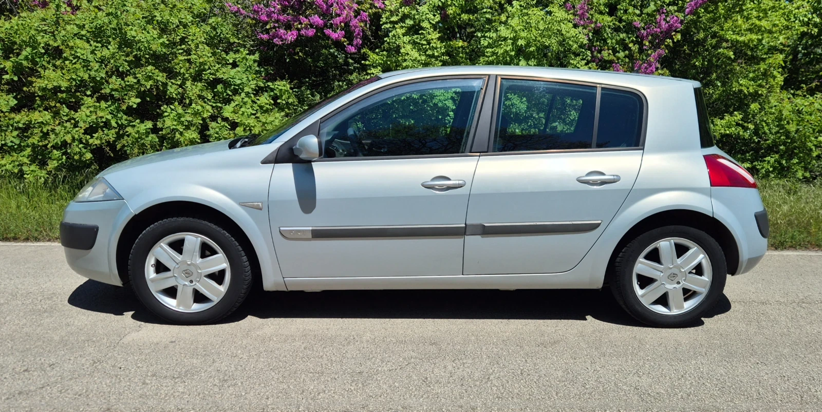 Renault Megane, снимка 2 - Автомобили и джипове - 55453171