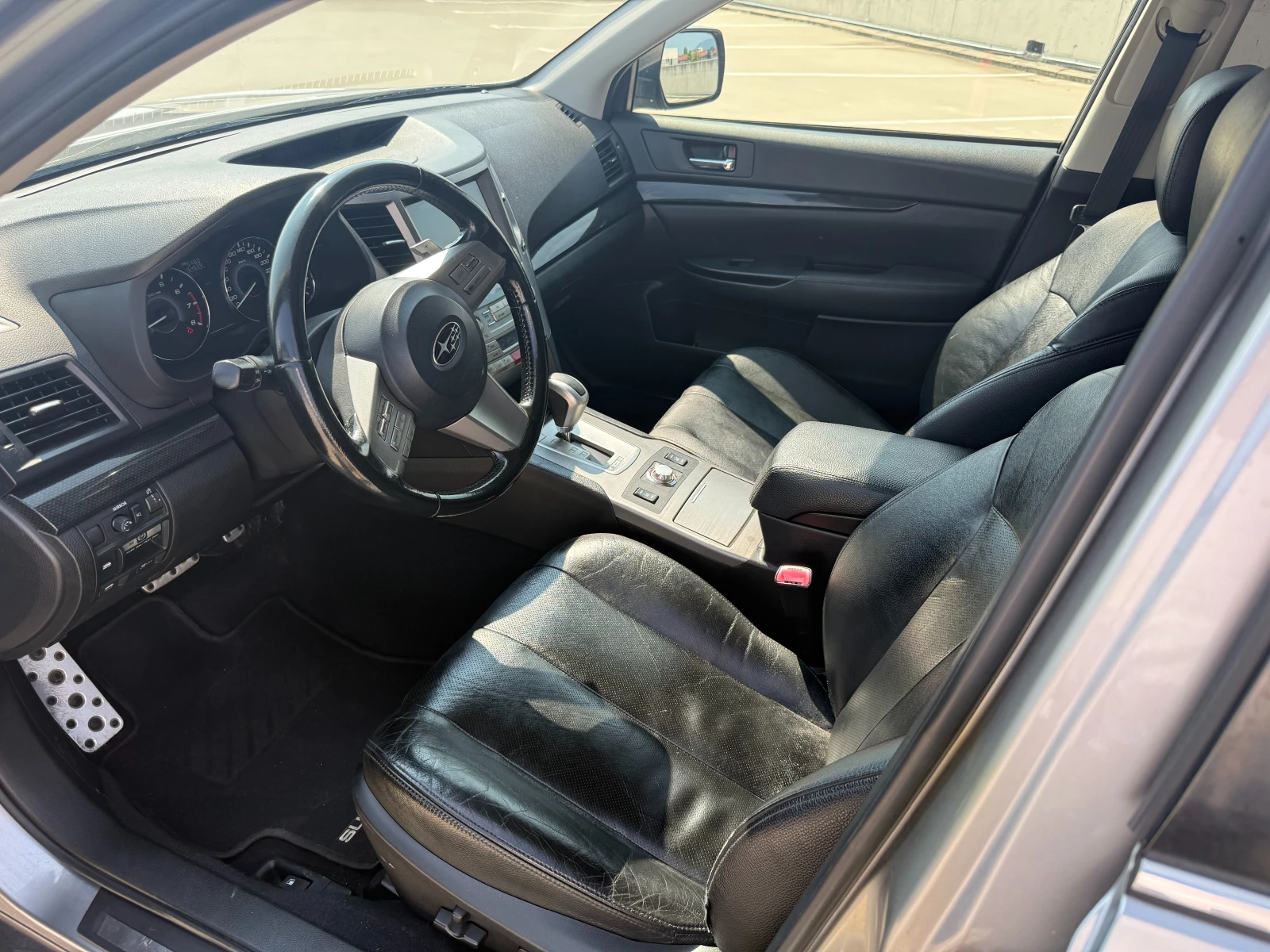 Subaru Legacy 2.5 GT, снимка 12 - Автомобили и джипове - 55603658