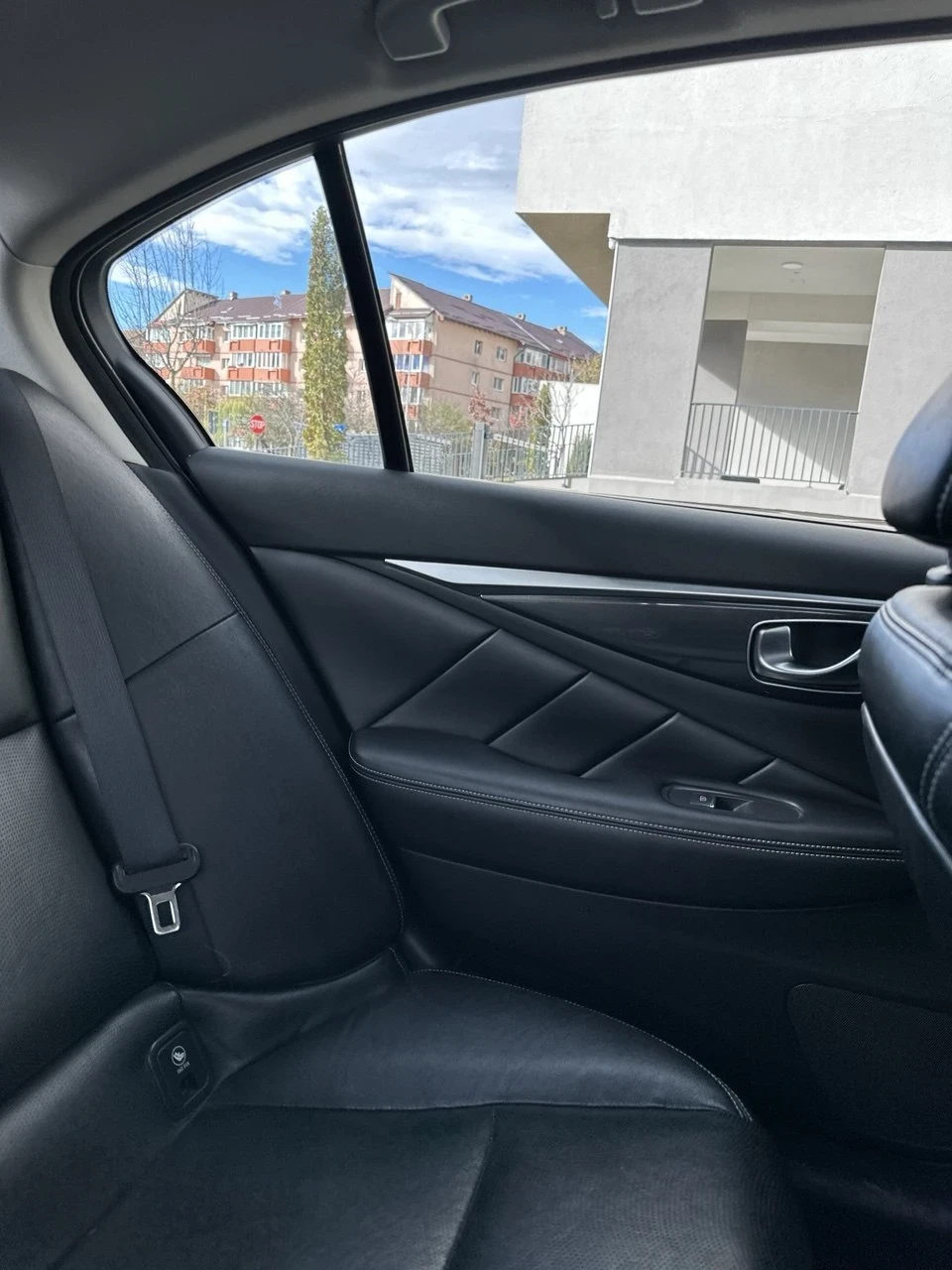 Infiniti Q50 2.2d PREMIUM / FULL/ 360 CAM/ BOSE, снимка 8 - Автомобили и джипове - 56200345