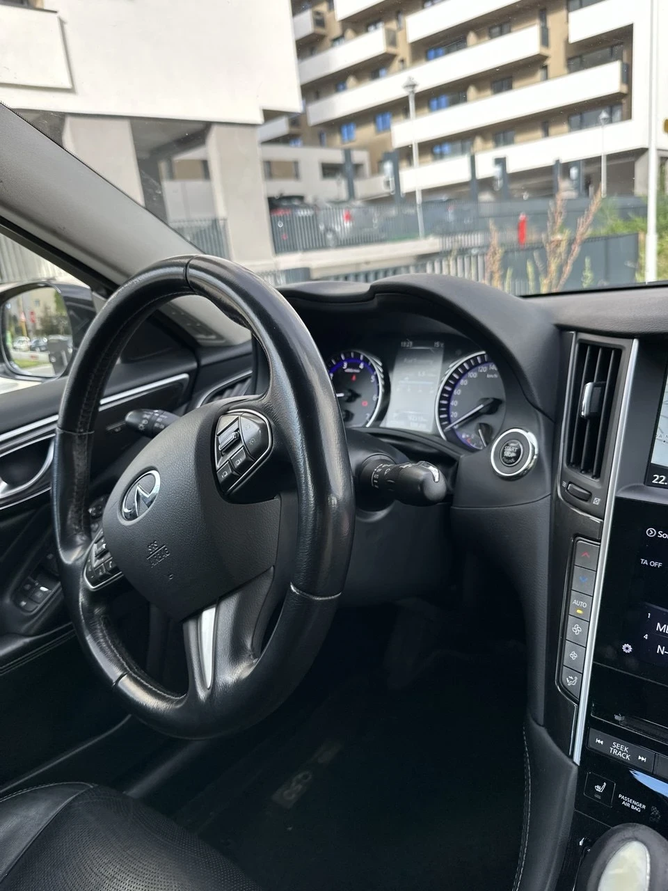 Infiniti Q50 2.2d PREMIUM / FULL/ 360 CAM/ BOSE, снимка 6 - Автомобили и джипове - 56200345