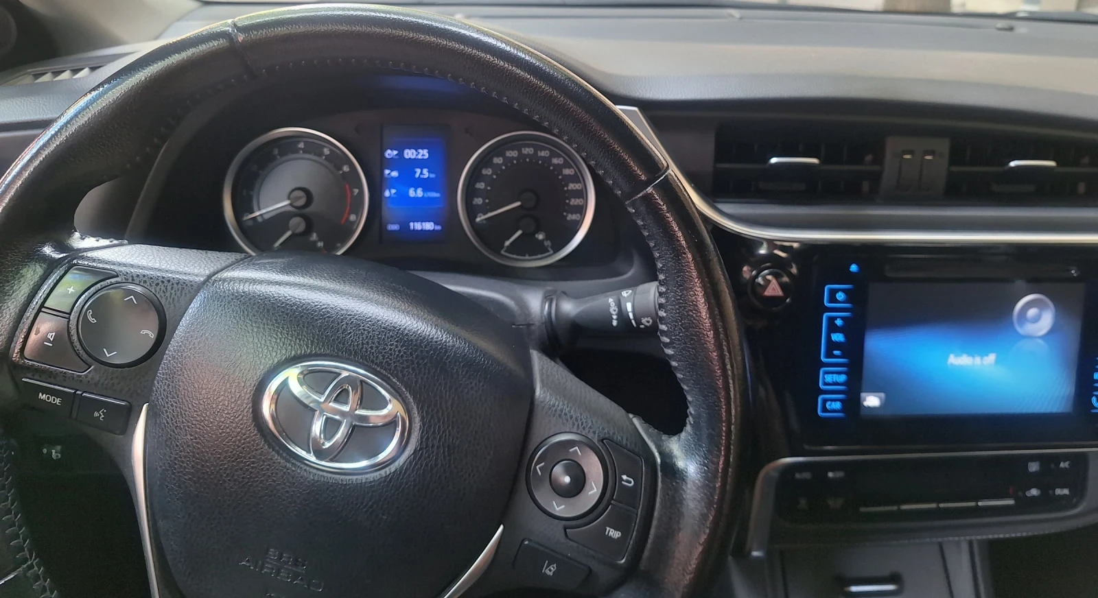 Toyota Corolla, снимка 4 - Автомобили и джипове - 56202876