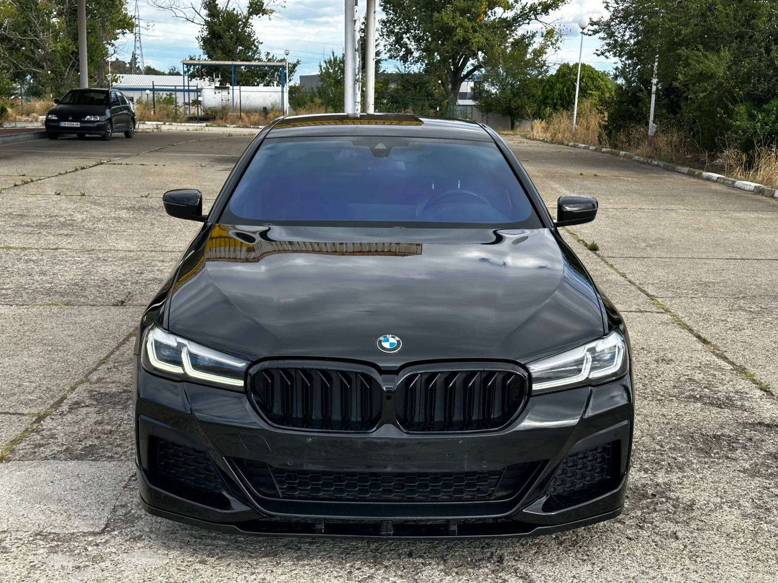 BMW 520 M-performance* FULL LED* KEYLESS* HUD